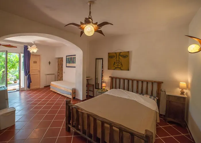 Sopra Il Borgo Couette-café Finale Ligure