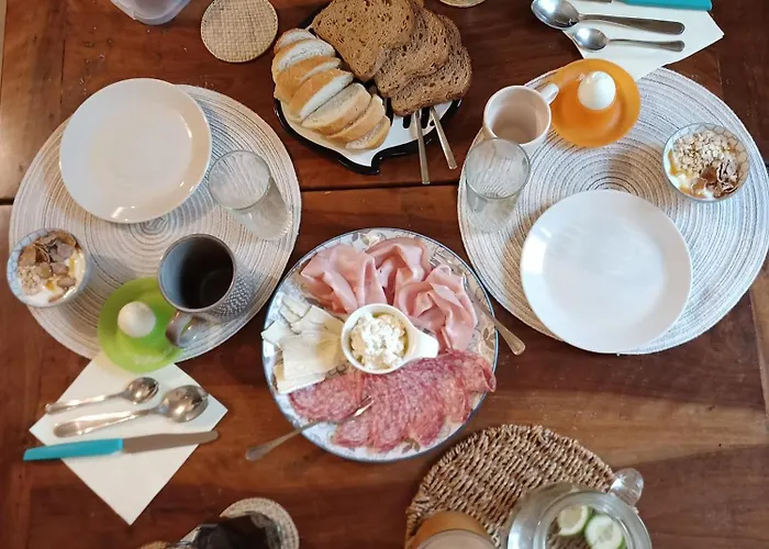 Couette-café Sopra Il Borgo 3*