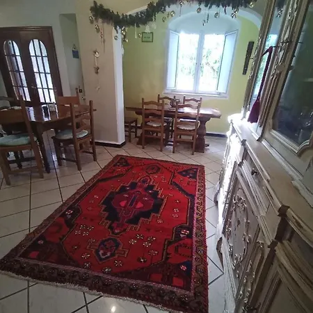 לינה וארוחת בוקר Sopra Il Borgo 3*